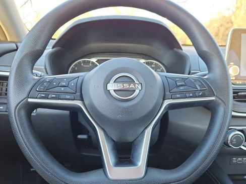 Used 2023 Nissan Altima 2.5 SV image 27