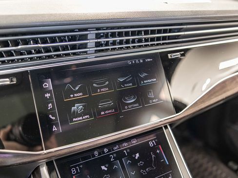 Used 2020 Audi Q8 Premium Plus w/ Premium Plus Package image 27