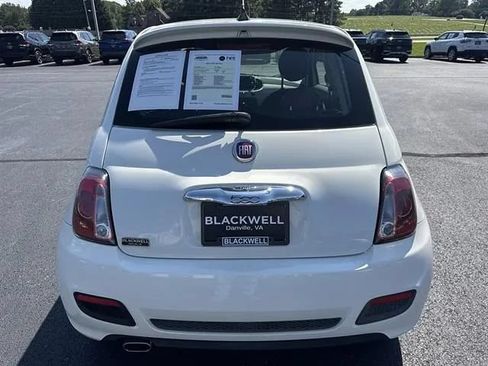 Used 2017 FIAT 500 Pop w/ Sport Appearance Package FWD image 5