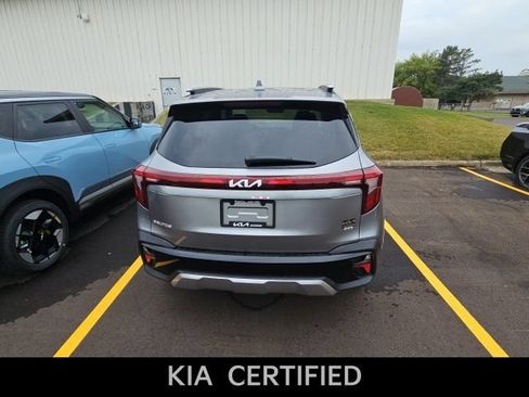 Used 2024 Kia Seltos S AWD/4WD image 4