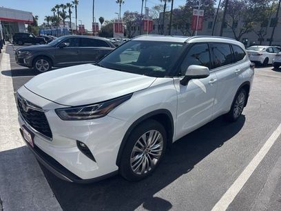 Used 2022 Toyota Highlander Platinum