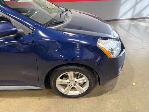 Used 2010 Pontiac Vibe AWD w/ Sun And Sound Package image 73