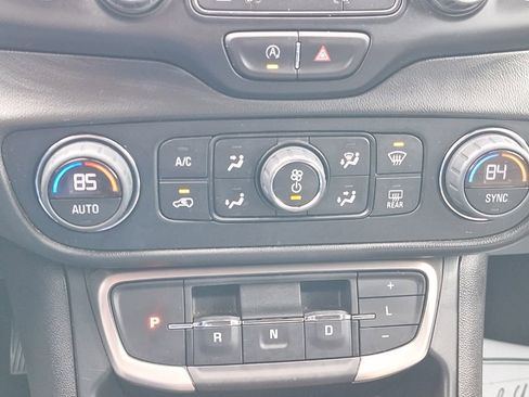 Certified 2022 GMC Terrain Denali image 47