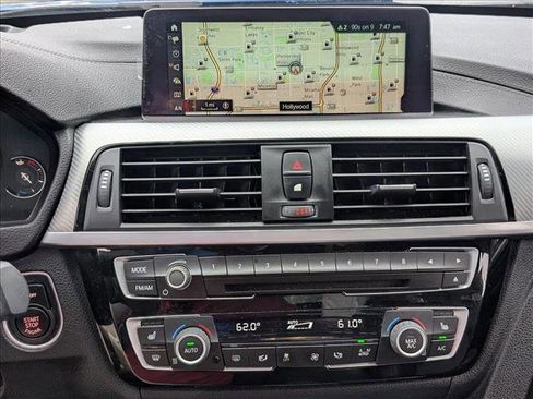 Used 2018 BMW 340i Sedan w/ Executive Package image 17