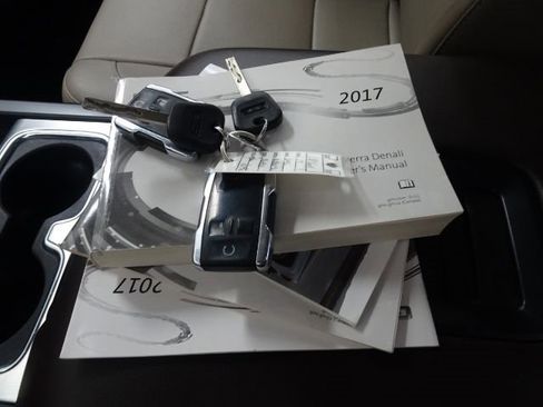 Used 2017 GMC Sierra 1500 SLT image 48