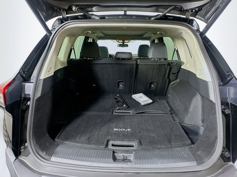 Used 2023 Nissan Rogue SL w/ SL Premium Package FWD image 29