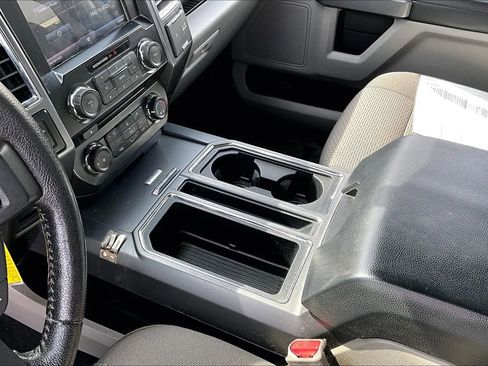 Used 2015 Ford F150 XLT w/ Equipment Group 302A Luxury AWD/4WD image 24