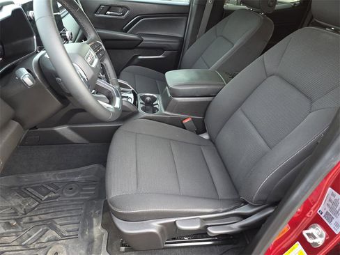 Used 2024 GMC Canyon Elevation w/ Convenience Package image 11