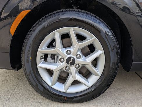 Used 2024 Kia Soul LX w/ Option Group 015 image 31