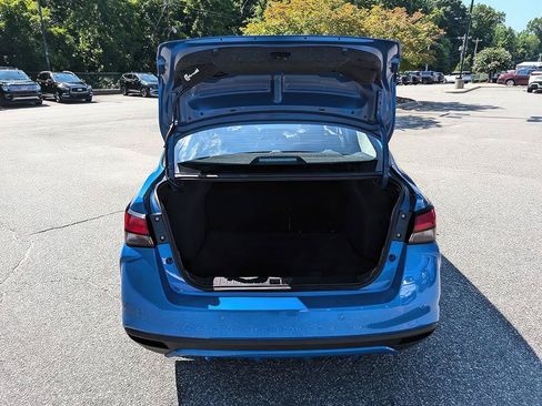 Used 2024 Nissan Versa SR FWD image 27