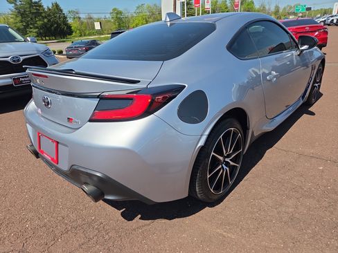 Certified 2023 Toyota GR86 w/ ALL Weather Mat Package (TMS) RWD image 3