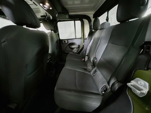 Used 2023 Jeep Gladiator Sport image 24