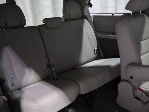 Used 2015 Toyota Sienna XLE AWD/4WD image 20