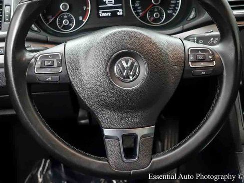 Used 2015 Volkswagen Passat 1.8T SE FWD image 13