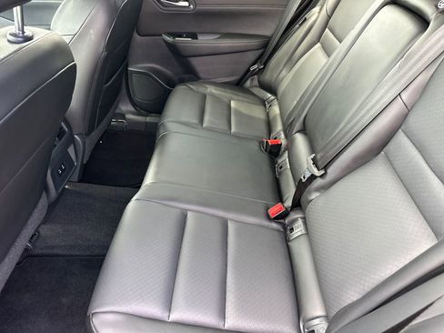 Used 2024 Nissan Rogue SV w/ SV Premium Package image 19