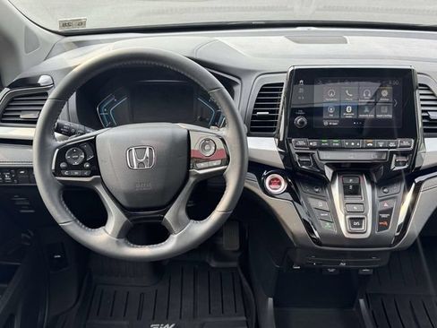 Used 2023 Honda Odyssey Touring image 44