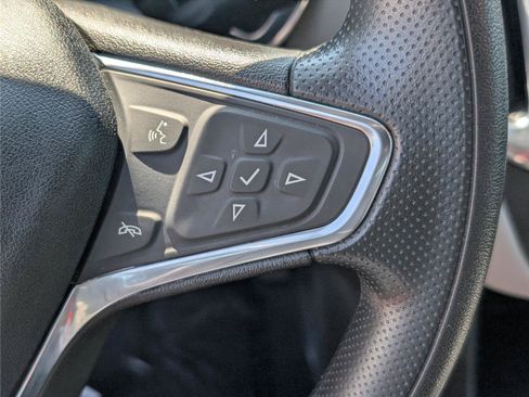 Used 2019 Chevrolet Equinox LS FWD image 21