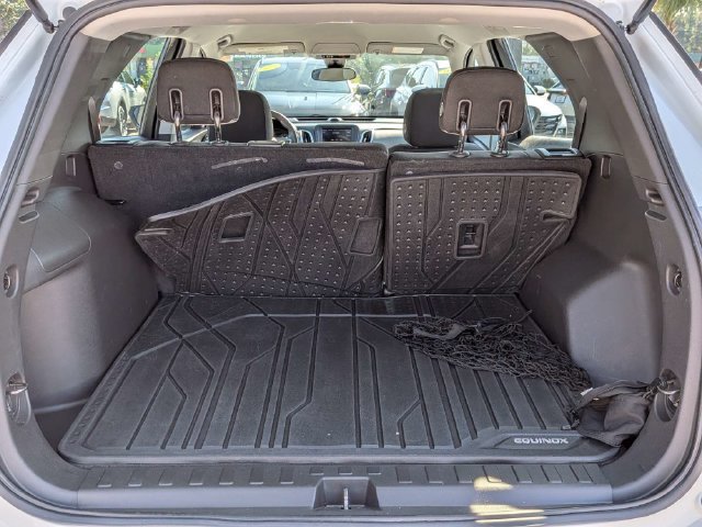 Used 2020 Chevrolet Equinox LS w/ LPO, Floor Liner Package FWD image 14