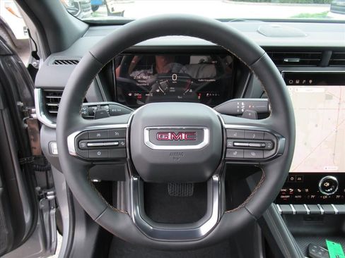 New 2026 GMC Terrain AT4 w/ Convenience Package III image 17