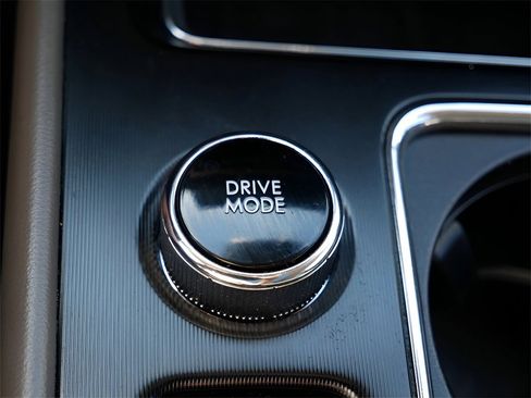 Certified 2023 Lincoln Corsair Reserve w/ Equipment Group 202A image 28