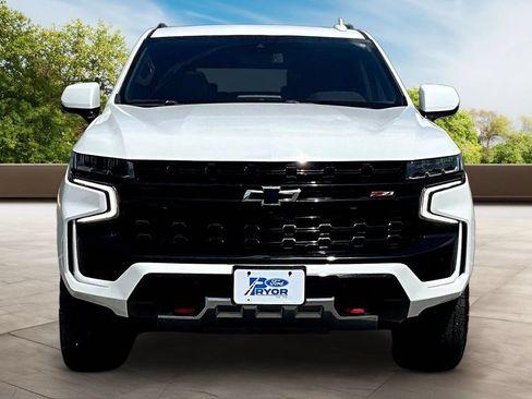Used 2023 Chevrolet Tahoe Z71 w/ Luxury Package AWD/4WD image 3