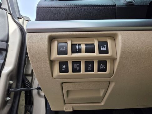 Used 2018 Subaru Outback 2.5i Limited image 16