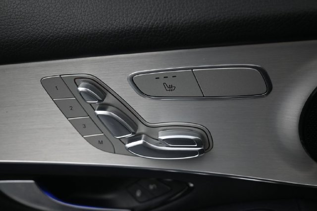 Used 2022 Mercedes-Benz GLC 300 image 17