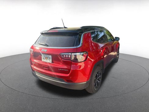 Used 2025 Jeep Compass Limited image 7