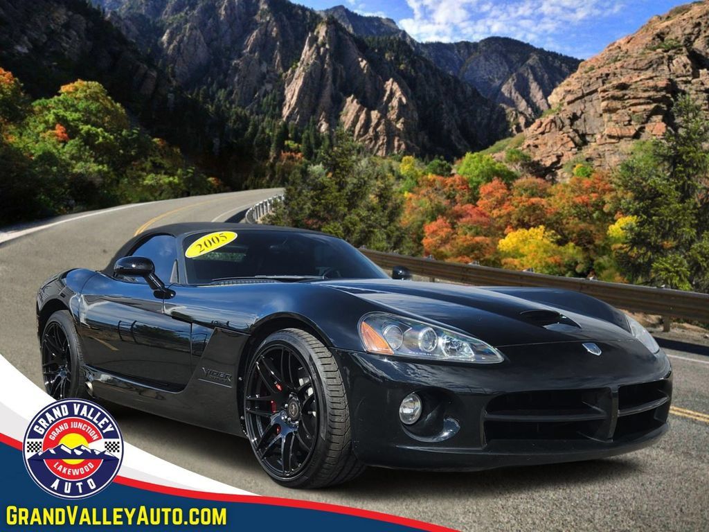 Used 2005 Dodge Viper SRT-10 RWD image 1