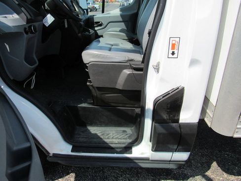 Used 2019 Ford Transit 350 156 DRW RWD image 24