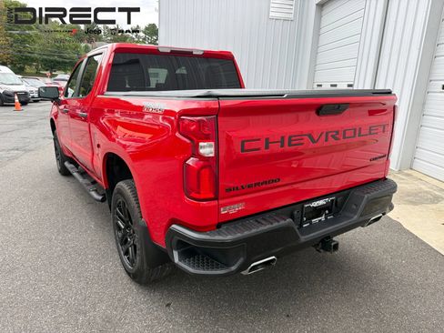 Used 2021 Chevrolet Silverado 1500 Custom Trail Boss w/ LPO, Dark Essentials Package AWD/4WD image 3