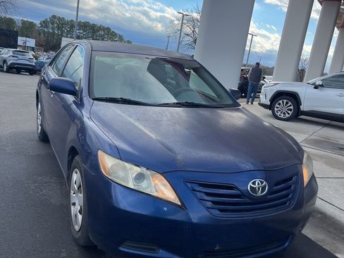 Used 2009 Toyota Camry LE image 6