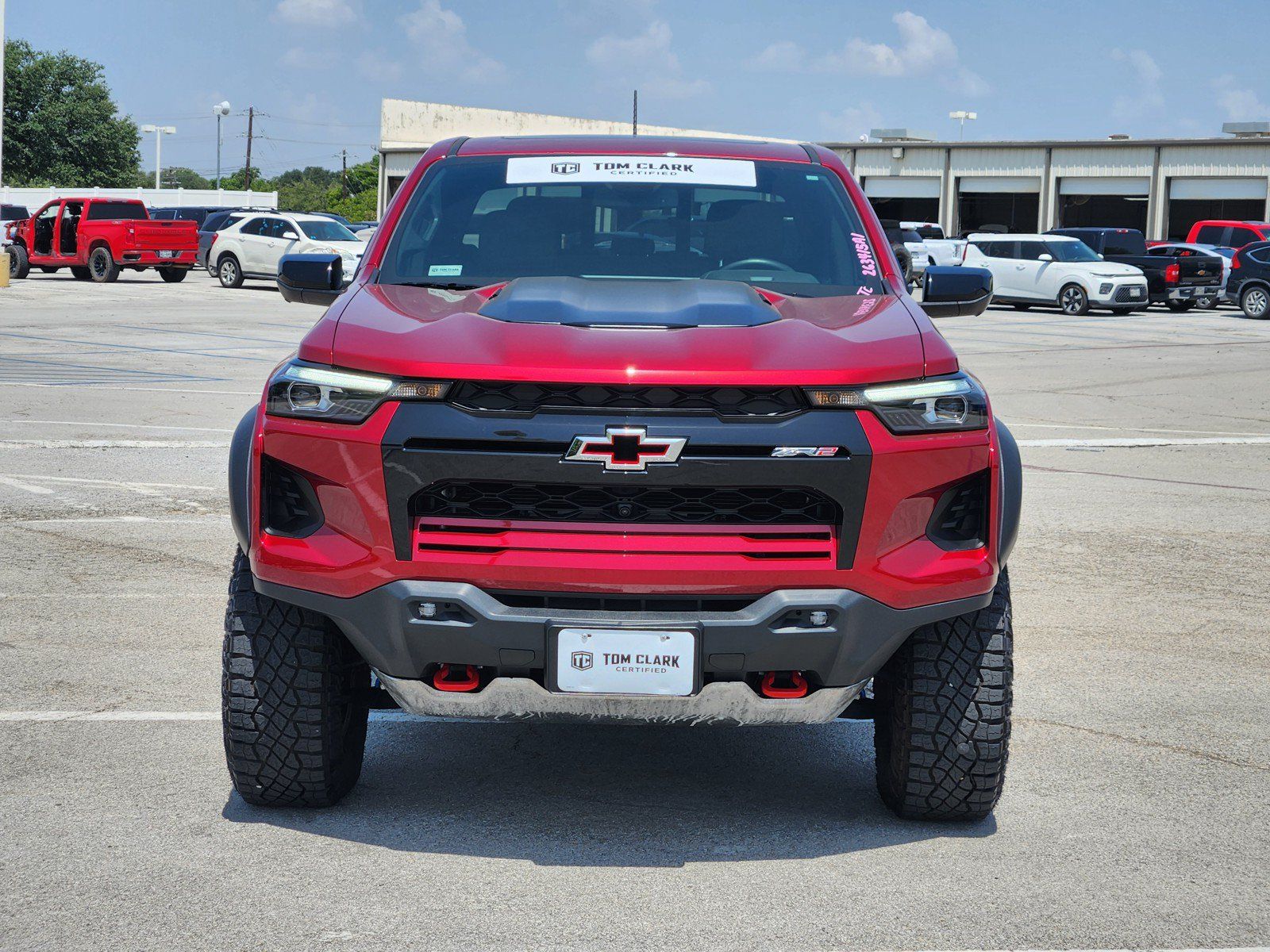 Used 2025 Chevrolet Colorado ZR2 w/ Technology Package AWD/4WD image 32