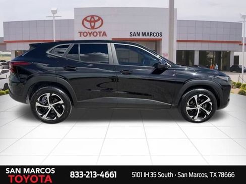 Used 2025 Chevrolet Trax RS w/ Driver Confidence Package FWD image 8