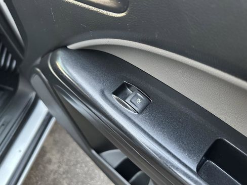 Used 2020 Chevrolet Colorado W/T image 26