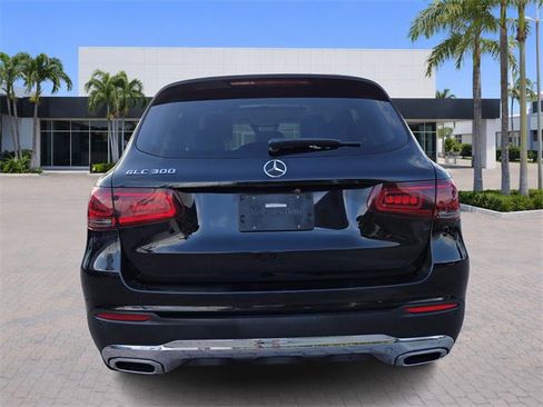 Used 2021 Mercedes-Benz GLC 300 image 6