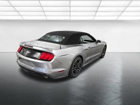 Used 2020 Ford Mustang Premium RWD image 4