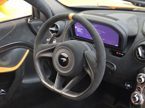 Used 2021 McLaren 720S RWD image 26