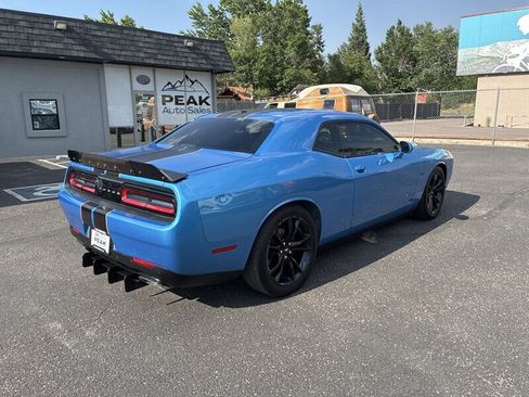 Used 2018 Dodge Challenger R/T w/ Blacktop Package RWD image 7