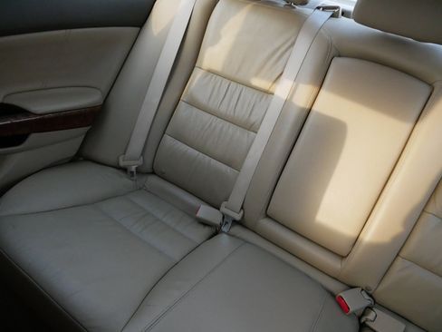 Used 2010 Honda Accord EX-L image 12