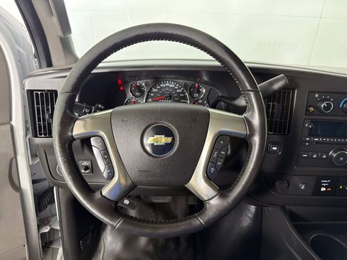Used 2019 Chevrolet Express 3500 Extended w/ Driver Convenience Package RWD image 12