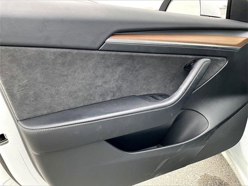 Used 2022 Tesla Model 3 Long Range image 9