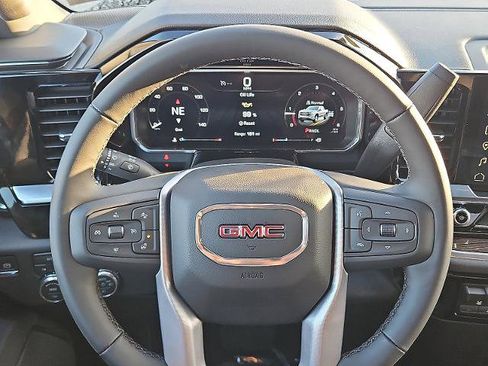 New 2026 GMC Sierra 1500 Elevation image 16