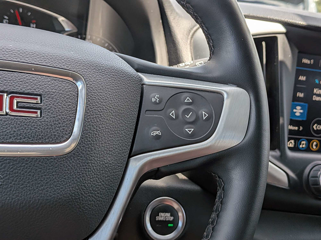 Used 2024 GMC Terrain SLT FWD image 30
