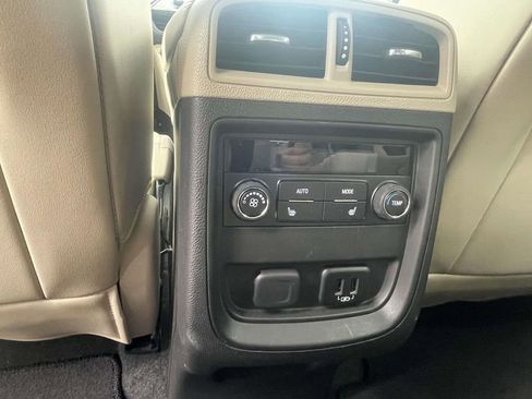 Used 2017 Buick Envision Essence image 13
