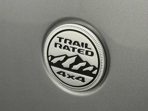Used 2021 Jeep Gladiator Sport AWD/4WD image 10