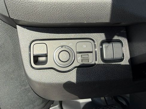 New 2024 Mercedes-Benz eSprinter 170 Cargo image 15