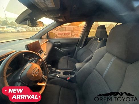 Used 2024 Toyota Corolla Cross AWD Hybrid w/ Moonroof Package image 20