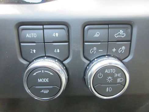 New 2026 GMC Sierra 2500 AT4X AWD/4WD image 17