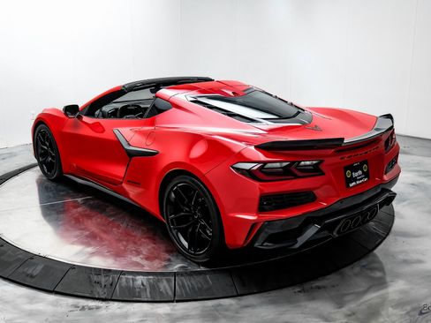 Used 2025 Chevrolet Corvette Z06 w/ Battery Protection Package image 11